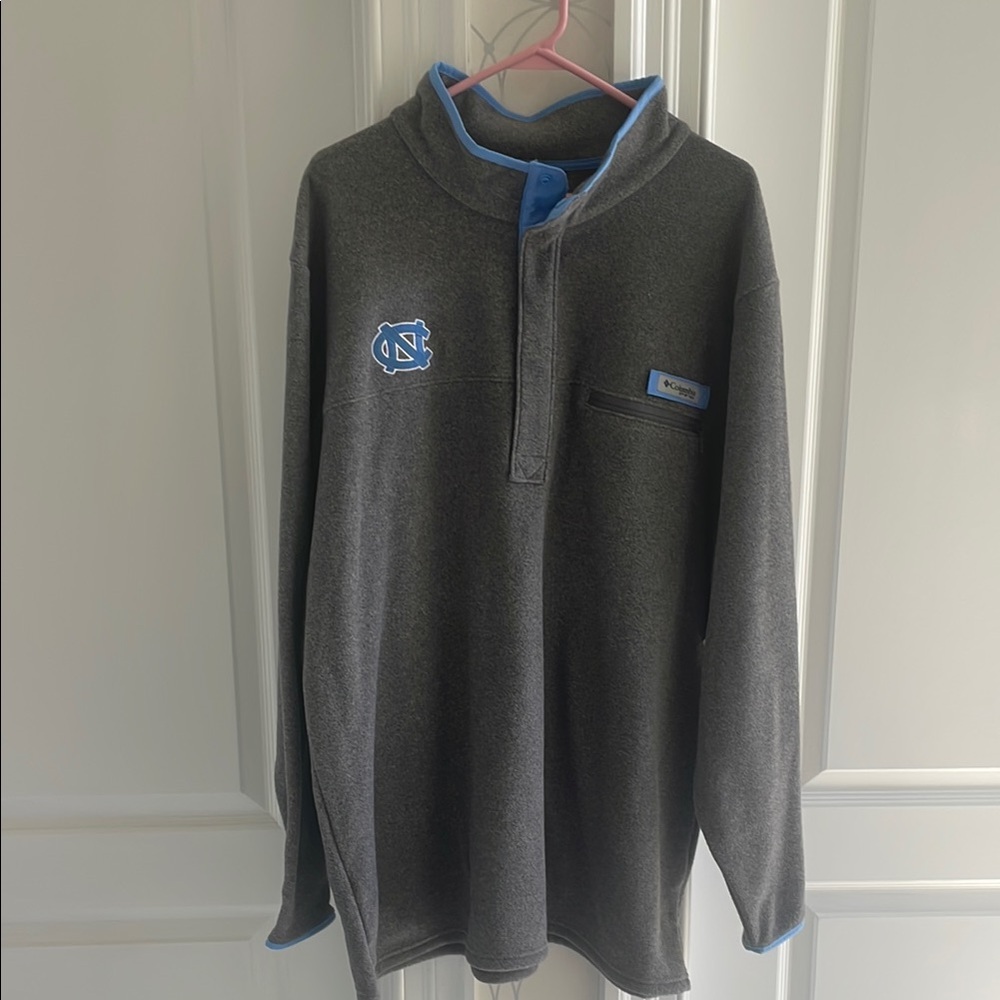 New UNC Tar Heels Columbia Gray and Blue Performance pullover sweatshirt nwt
